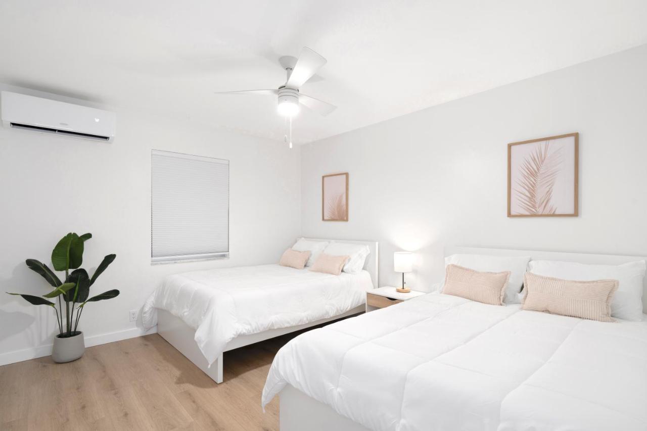 M Lake Worth Beach - Modern Villas Near West Palm Beach, Chic Retro Vibes, King Bed, Cozy Backyard, Bbq, Workspace, High-Speed Internet, Free Parking, 5 Minutes To Downtown & Beach Exterior photo
