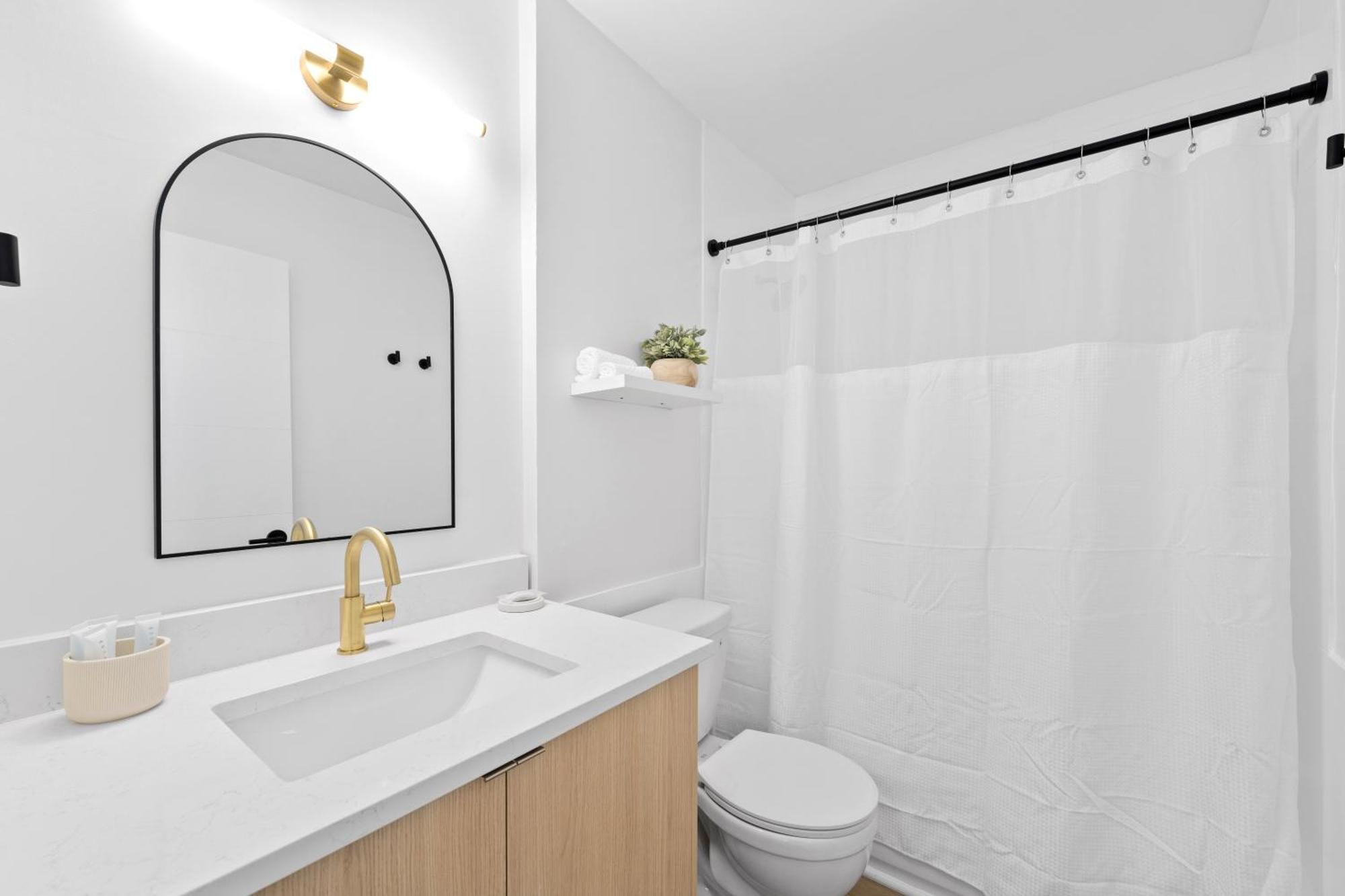 M Lake Worth Beach - Modern Villas Near West Palm Beach, Chic Retro Vibes, King Bed, Cozy Backyard, Bbq, Workspace, High-Speed Internet, Free Parking, 5 Minutes To Downtown & Beach Exterior photo